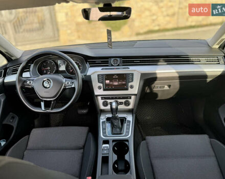 Сірий Фольксваген Пассат, об'ємом двигуна 1.6 л та пробігом 319 тис. км за 12200 $, фото 23 на Automoto.ua