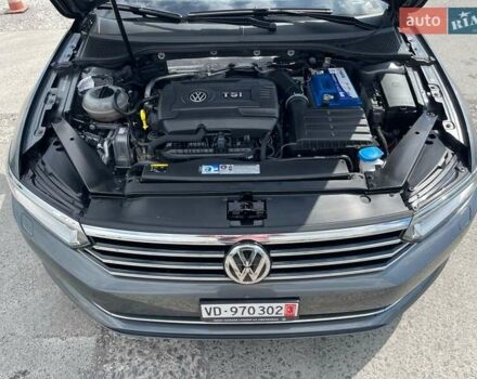 Серый Фольксваген Пассат, объемом двигателя 1.8 л и пробегом 165 тыс. км за 15500 $, фото 29 на Automoto.ua