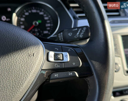 Серый Фольксваген Пассат, объемом двигателя 2 л и пробегом 195 тыс. км за 16999 $, фото 63 на Automoto.ua