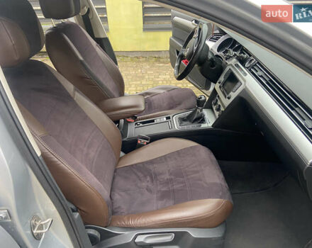 Серый Фольксваген Пассат, объемом двигателя 1.6 л и пробегом 320 тыс. км за 13500 $, фото 5 на Automoto.ua