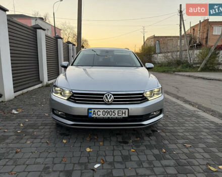 Серый Фольксваген Пассат, объемом двигателя 1.6 л и пробегом 237 тыс. км за 12800 $, фото 1 на Automoto.ua