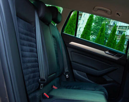 Фольксваген Пассат 2016 в Ужгороде на Automoto.ua Серый Фольксваген Пассат, объемом двигателя 1.97 л и пробегом 207 тыс. км за 18200 $, фото 16 на Automoto.ua