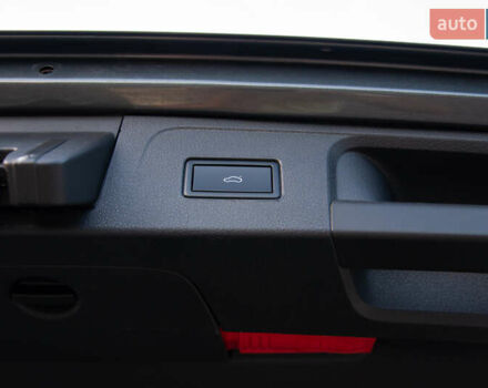 Фольксваген Пассат 2016 в Ужгороде на Automoto.ua Серый Фольксваген Пассат, объемом двигателя 1.97 л и пробегом 207 тыс. км за 18200 $, фото 21 на Automoto.ua