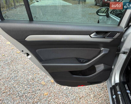 Серый Фольксваген Пассат, объемом двигателя 1.97 л и пробегом 380 тыс. км за 13500 $, фото 39 на Automoto.ua