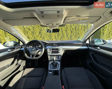 Серый Фольксваген Пассат, объемом двигателя 2 л и пробегом 195 тыс. км за 16999 $, фото 4 на Automoto.ua