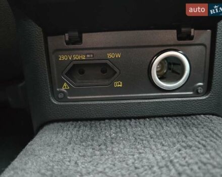 Серый Фольксваген Пассат, объемом двигателя 1.97 л и пробегом 198 тыс. км за 25000 $, фото 33 на Automoto.ua