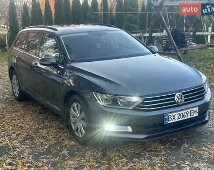 Серый Фольксваген Пассат, объемом двигателя 1.6 л и пробегом 216 тыс. км за 13100 $, фото 1 на Automoto.ua