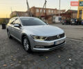 Серый Фольксваген Пассат, объемом двигателя 1.6 л и пробегом 237 тыс. км за 12800 $, фото 2 на Automoto.ua