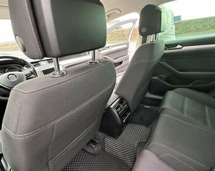 Серый Фольксваген Пассат, объемом двигателя 1.97 л и пробегом 306 тыс. км за 15000 $, фото 24 на Automoto.ua