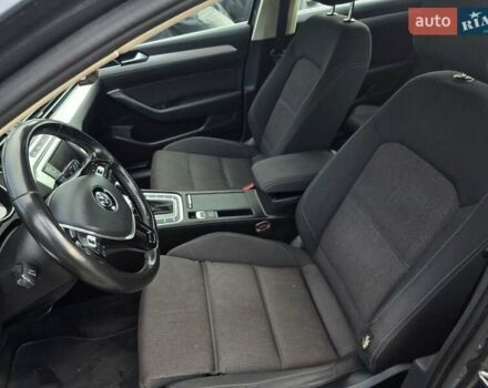 Сірий Фольксваген Пассат, об'ємом двигуна 2 л та пробігом 226 тис. км за 15499 $, фото 25 на Automoto.ua