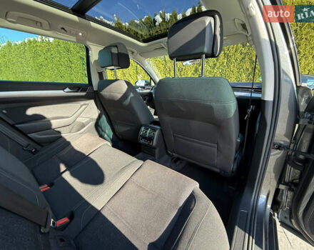 Серый Фольксваген Пассат, объемом двигателя 2 л и пробегом 195 тыс. км за 16999 $, фото 39 на Automoto.ua