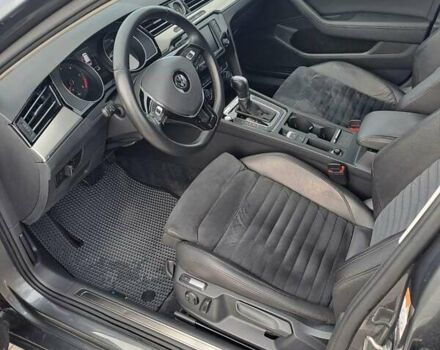 Серый Фольксваген Пассат, объемом двигателя 1.97 л и пробегом 250 тыс. км за 19000 $, фото 9 на Automoto.ua