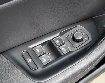 Фольксваген Пассат 2016 в Коломые на Automoto.ua Серый Фольксваген Пассат, объемом двигателя 1.97 л и пробегом 330 тыс. км за 14950 $, фото 38 на Automoto.ua