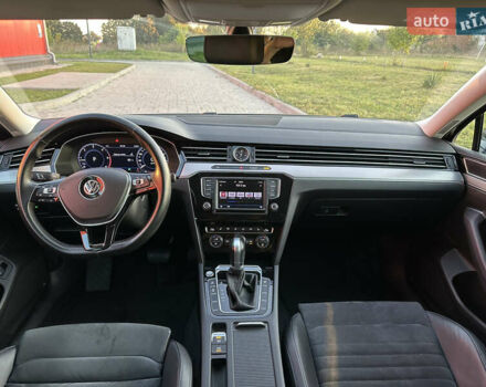 Серый Фольксваген Пассат, объемом двигателя 2 л и пробегом 220 тыс. км за 17999 $, фото 32 на Automoto.ua