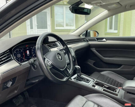 Серый Фольксваген Пассат, объемом двигателя 1.97 л и пробегом 233 тыс. км за 21999 $, фото 11 на Automoto.ua