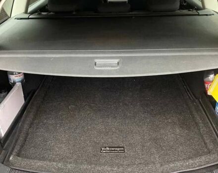 Серый Фольксваген Пассат, объемом двигателя 1.97 л и пробегом 280 тыс. км за 14400 $, фото 10 на Automoto.ua