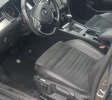 Серый Фольксваген Пассат, объемом двигателя 2 л и пробегом 263 тыс. км за 15500 $, фото 4 на Automoto.ua