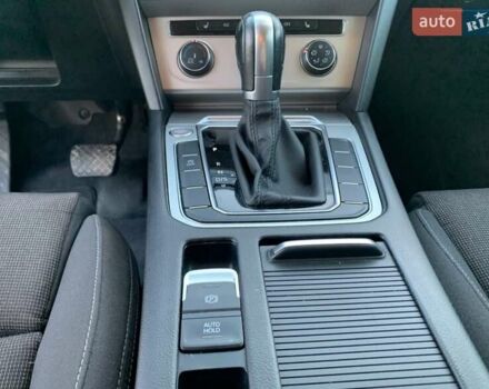 Серый Фольксваген Пассат, объемом двигателя 2 л и пробегом 319 тыс. км за 15200 $, фото 7 на Automoto.ua