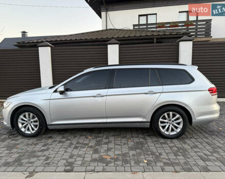 Серый Фольксваген Пассат, объемом двигателя 1.6 л и пробегом 237 тыс. км за 12800 $, фото 13 на Automoto.ua