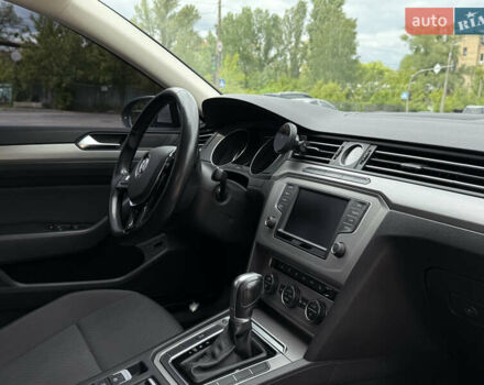 Сірий Фольксваген Пассат, об'ємом двигуна 2 л та пробігом 240 тис. км за 15200 $, фото 17 на Automoto.ua