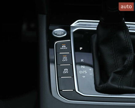 Сірий Фольксваген Пассат, об'ємом двигуна 1.97 л та пробігом 260 тис. км за 18599 $, фото 54 на Automoto.ua