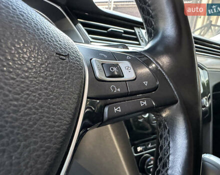 Серый Фольксваген Пассат, объемом двигателя 1.97 л и пробегом 275 тыс. км за 15999 $, фото 44 на Automoto.ua