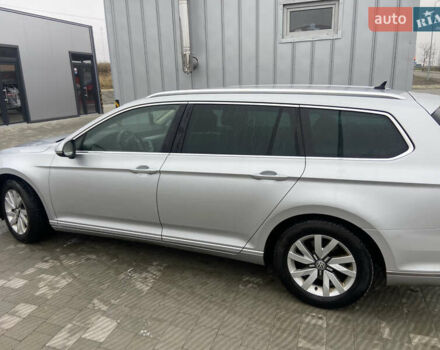 Серый Фольксваген Пассат, объемом двигателя 1.6 л и пробегом 320 тыс. км за 13500 $, фото 11 на Automoto.ua