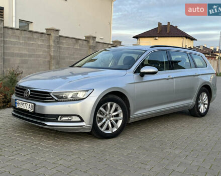 Серый Фольксваген Пассат, объемом двигателя 1.6 л и пробегом 262 тыс. км за 11800 $, фото 3 на Automoto.ua