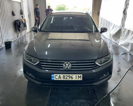 Серый Фольксваген Пассат, объемом двигателя 1.6 л и пробегом 240 тыс. км за 14900 $, фото 4 на Automoto.ua