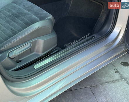 Сірий Фольксваген Пассат, об'ємом двигуна 1.6 л та пробігом 264 тис. км за 15800 $, фото 53 на Automoto.ua