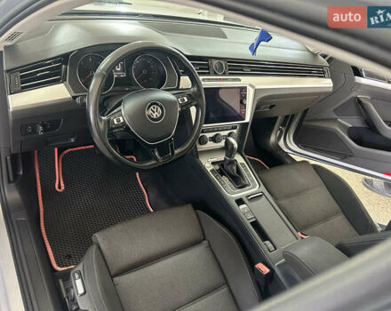 Серый Фольксваген Пассат, объемом двигателя 1.97 л и пробегом 305 тыс. км за 16900 $, фото 18 на Automoto.ua