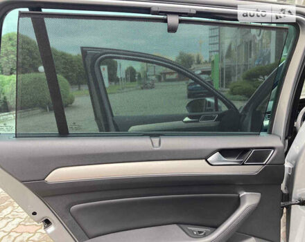 Серый Фольксваген Пассат, объемом двигателя 1.97 л и пробегом 180 тыс. км за 20500 $, фото 18 на Automoto.ua