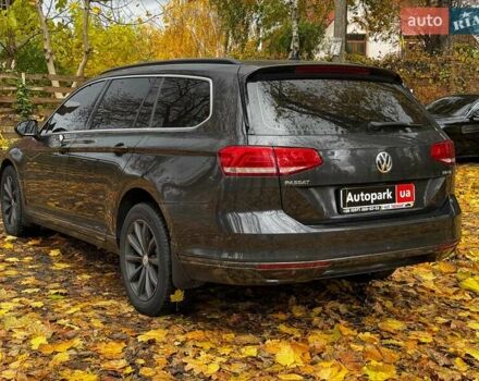 Фольксваген Пассат 2017 в Киеве на Automoto.ua Серый Фольксваген Пассат, объемом двигателя 2 л и пробегом 282 тыс. км за 13790 $, фото 8 на Automoto.ua