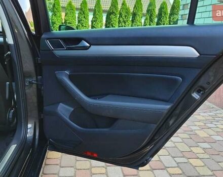 Сірий Фольксваген Пассат, об'ємом двигуна 1.9 л та пробігом 176 тис. км за 19900 $, фото 21 на Automoto.ua