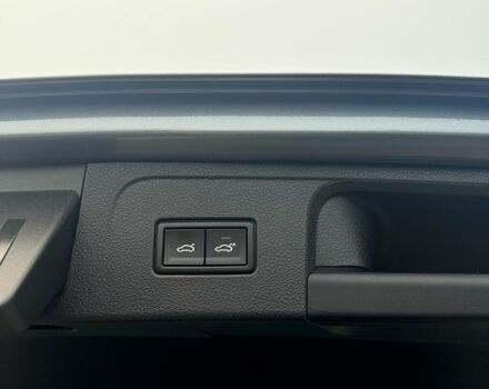 Серый Фольксваген Пассат, объемом двигателя 2 л и пробегом 210 тыс. км за 17200 $, фото 4 на Automoto.ua