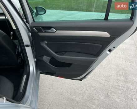 Серый Фольксваген Пассат, объемом двигателя 1.97 л и пробегом 185 тыс. км за 21200 $, фото 9 на Automoto.ua