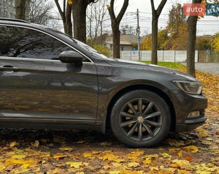 Фольксваген Пассат 2017 в Киеве на Automoto.ua Серый Фольксваген Пассат, объемом двигателя 2 л и пробегом 282 тыс. км за 13790 $, фото 3 на Automoto.ua