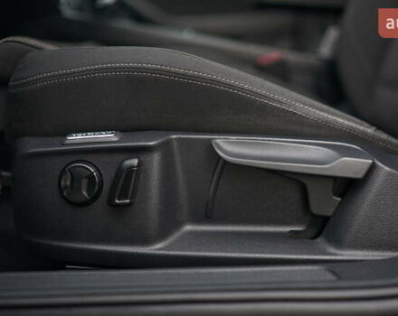 Серый Фольксваген Пассат, объемом двигателя 1.6 л и пробегом 270 тыс. км за 15300 $, фото 15 на Automoto.ua