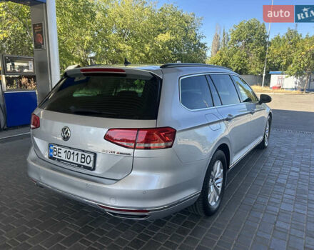Серый Фольксваген Пассат, объемом двигателя 1.97 л и пробегом 305 тыс. км за 16900 $, фото 4 на Automoto.ua