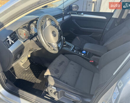 Серый Фольксваген Пассат, объемом двигателя 1.97 л и пробегом 230 тыс. км за 14500 $, фото 4 на Automoto.ua