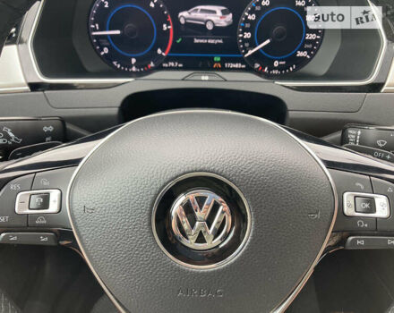 Серый Фольксваген Пассат, объемом двигателя 1.97 л и пробегом 180 тыс. км за 20500 $, фото 54 на Automoto.ua