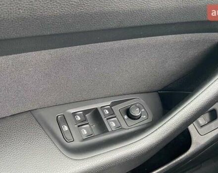 Серый Фольксваген Пассат, объемом двигателя 1.6 л и пробегом 186 тыс. км за 16500 $, фото 24 на Automoto.ua