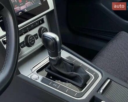 Серый Фольксваген Пассат, объемом двигателя 1.97 л и пробегом 207 тыс. км за 18000 $, фото 14 на Automoto.ua