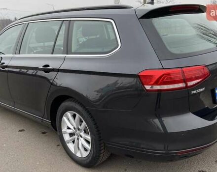 Серый Фольксваген Пассат, объемом двигателя 1.6 л и пробегом 186 тыс. км за 16500 $, фото 4 на Automoto.ua