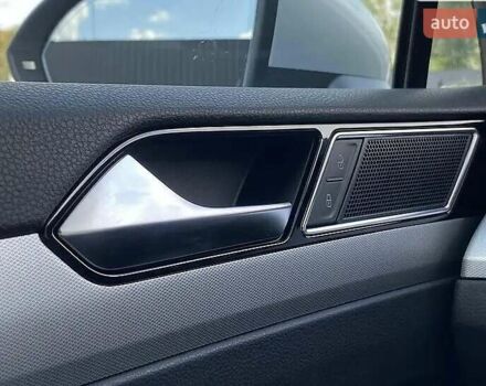 Серый Фольксваген Пассат, объемом двигателя 1.97 л и пробегом 207 тыс. км за 18000 $, фото 12 на Automoto.ua