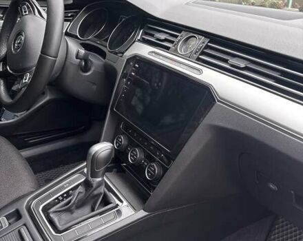 Сірий Фольксваген Пассат, об'ємом двигуна 1.97 л та пробігом 240 тис. км за 18400 $, фото 2 на Automoto.ua