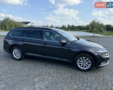 Серый Фольксваген Пассат, объемом двигателя 1.6 л и пробегом 251 тыс. км за 15499 $, фото 4 на Automoto.ua