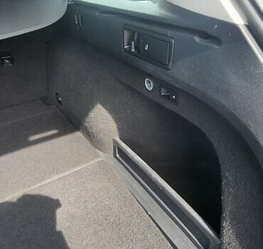 Серый Фольксваген Пассат, объемом двигателя 1.97 л и пробегом 265 тыс. км за 13500 $, фото 29 на Automoto.ua