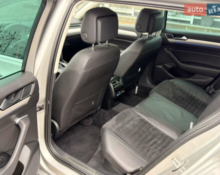 Серый Фольксваген Пассат, объемом двигателя 1.4 л и пробегом 210 тыс. км за 18900 $, фото 19 на Automoto.ua