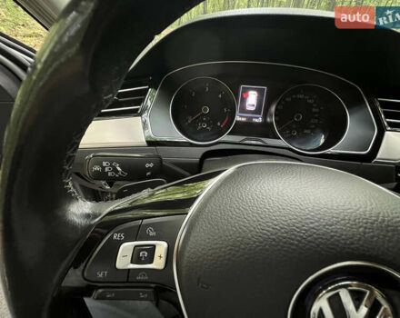 Серый Фольксваген Пассат, объемом двигателя 1.97 л и пробегом 266 тыс. км за 18950 $, фото 28 на Automoto.ua